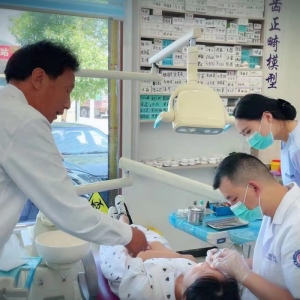 牙齿矫正怎样